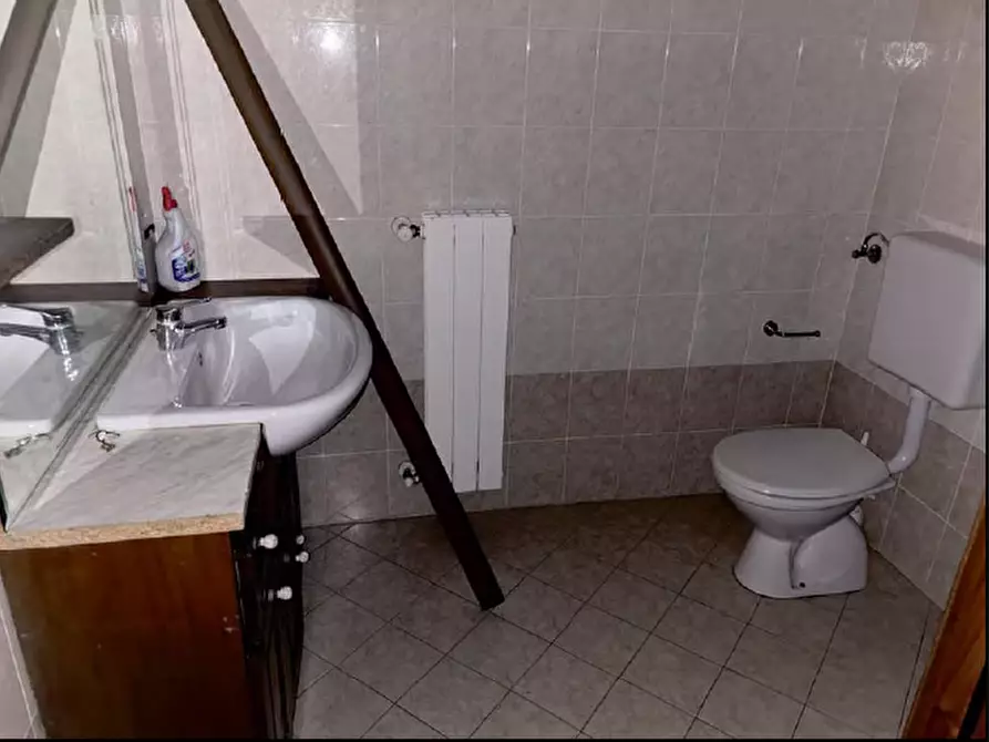 Immagine 7 di Appartamento in vendita  a Chieri