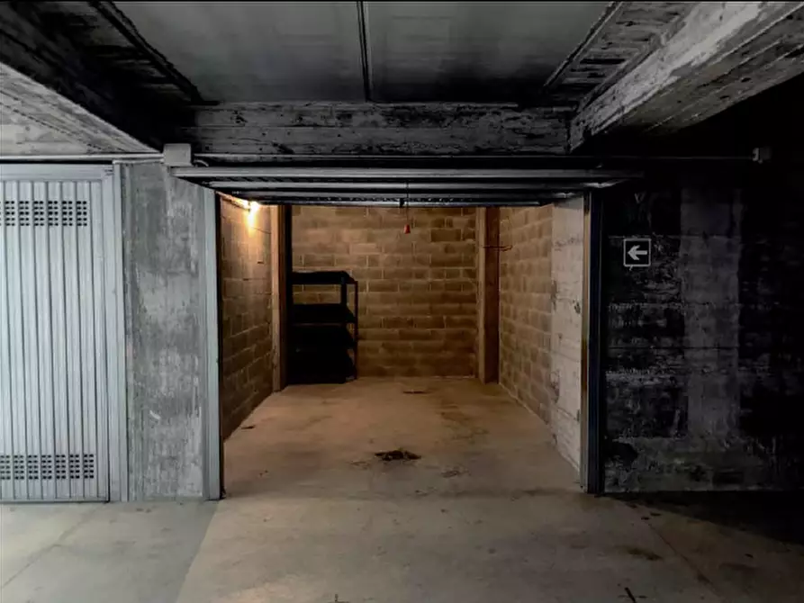 Immagine 13 di Appartamento in vendita  a Chieri