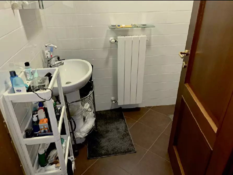 Immagine 10 di Appartamento in vendita  a Chieri