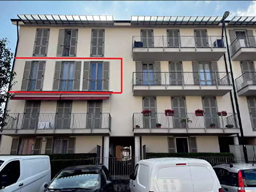 Immagine 2 di Appartamento in vendita  a Chieri