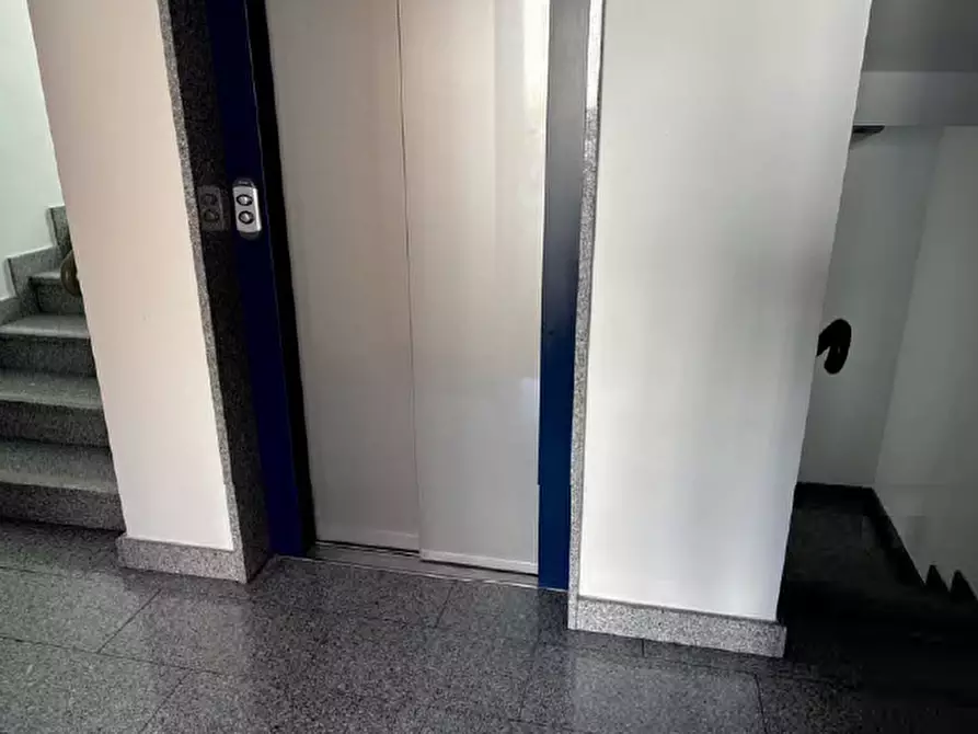 Immagine 2 di Appartamento in vendita  a Chieri