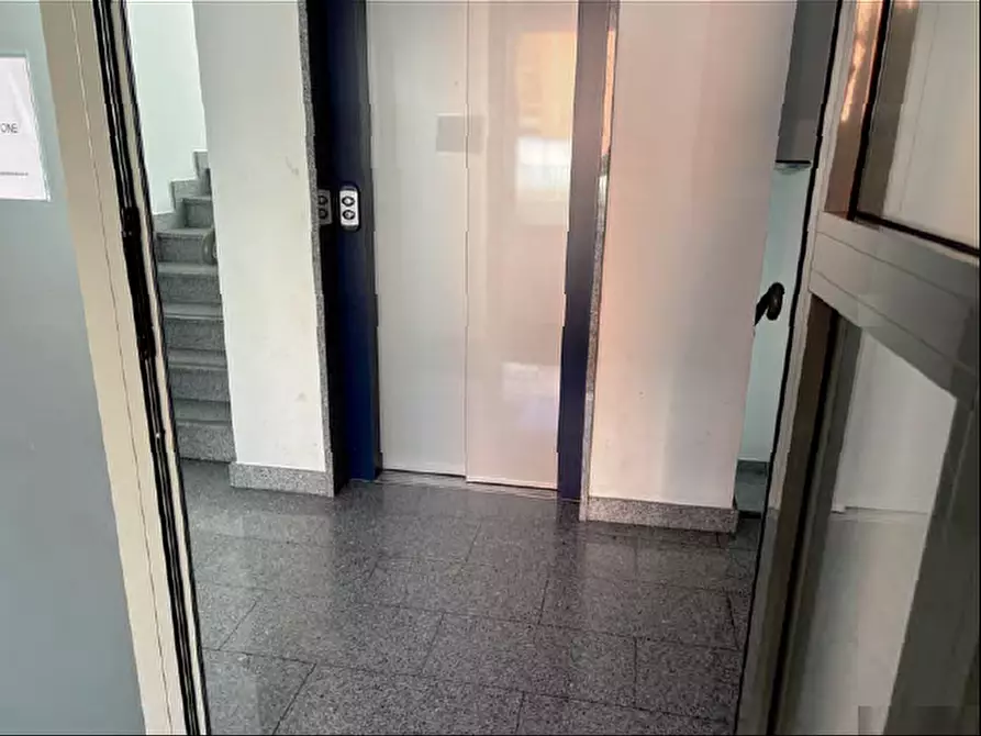 Immagine 2 di Appartamento in vendita  a Chieri