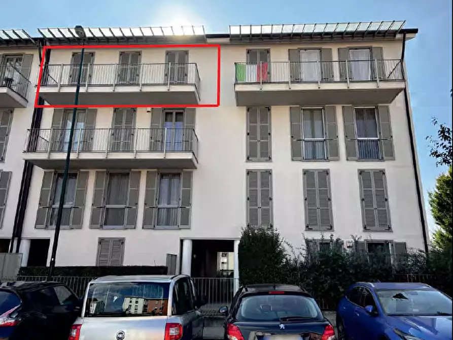 Immagine 2 di Appartamento in vendita  a Chieri