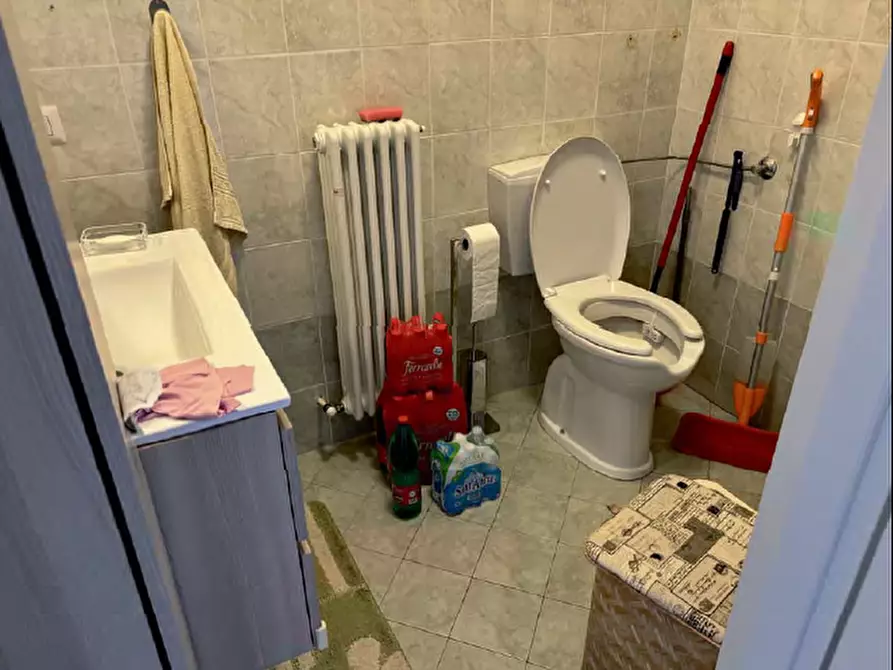 Immagine 12 di Appartamento in vendita  a Chieri