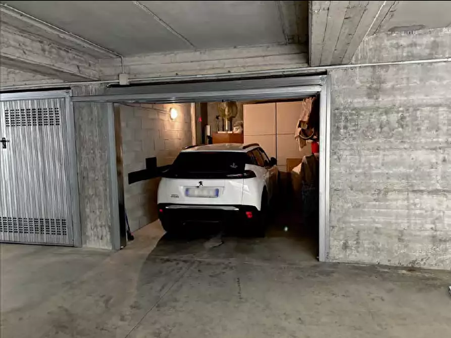 Immagine 14 di Appartamento in vendita  a Chieri