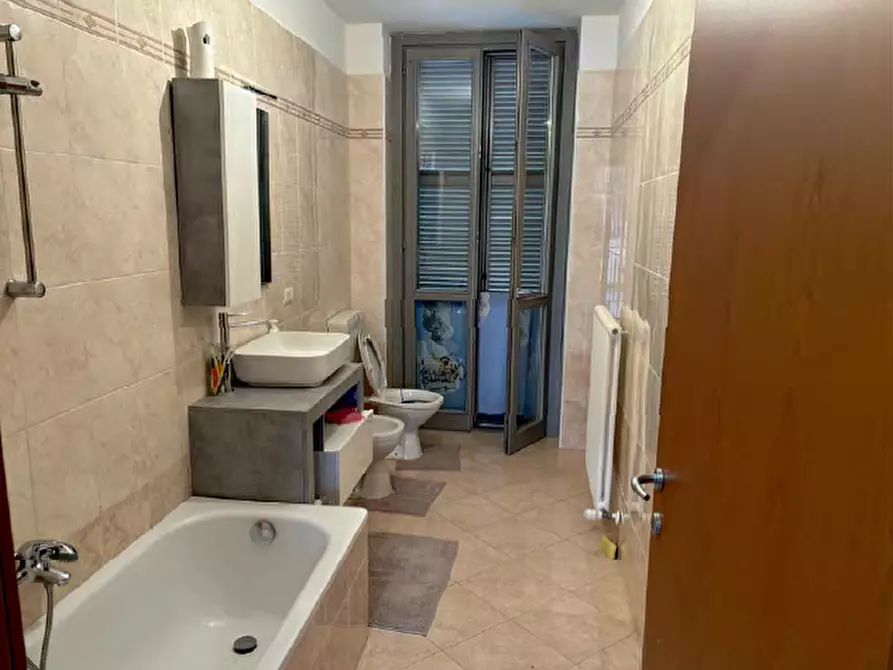 Immagine 8 di Appartamento in vendita  a Chieri