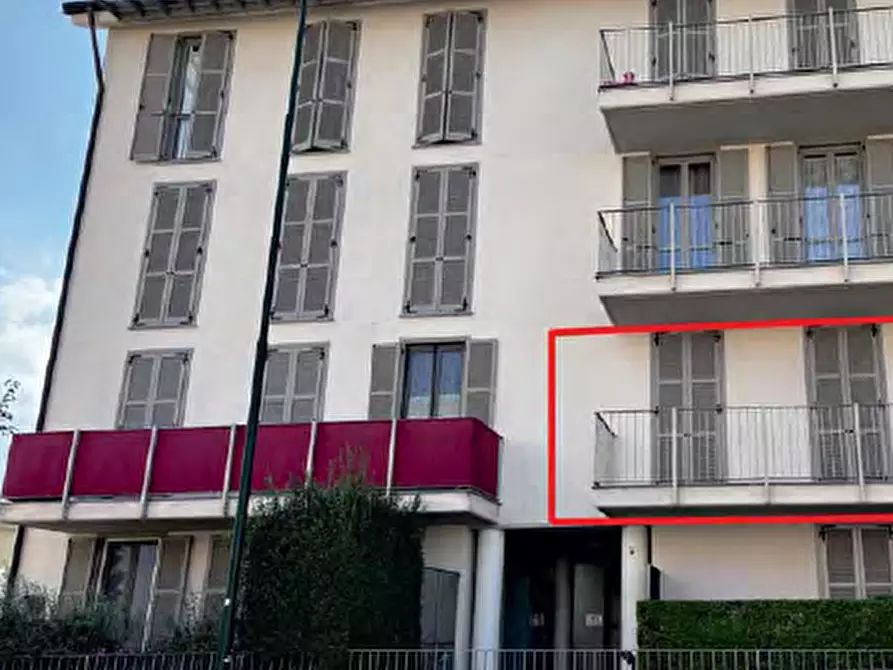 Immagine 2 di Appartamento in vendita  a Chieri