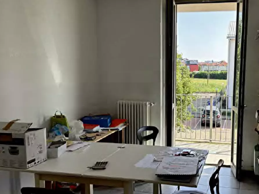 Immagine 11 di Appartamento in vendita  a Chieri