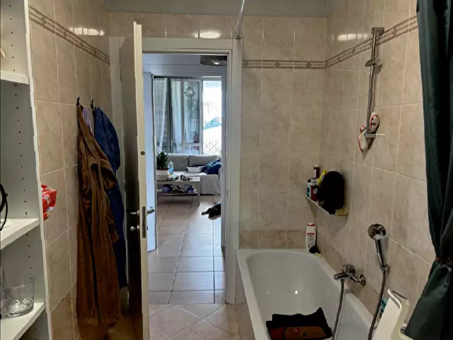 Immagine 8 di Appartamento in vendita  a Chieri