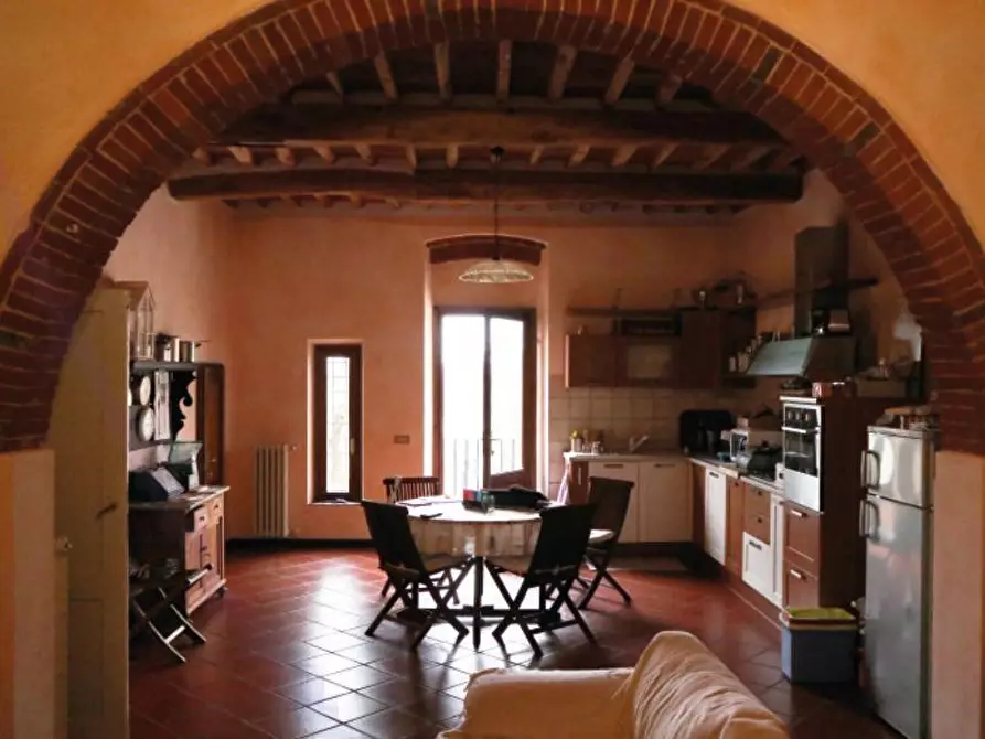 Immagine 5 di Palazzo in vendita  a Vinci