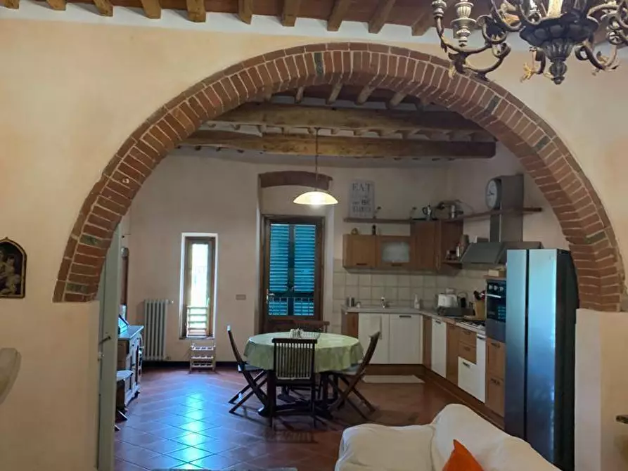 Immagine 6 di Palazzo in vendita  a Vinci