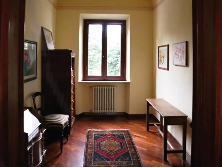 Immagine 7 di Palazzo in vendita  a Vinci