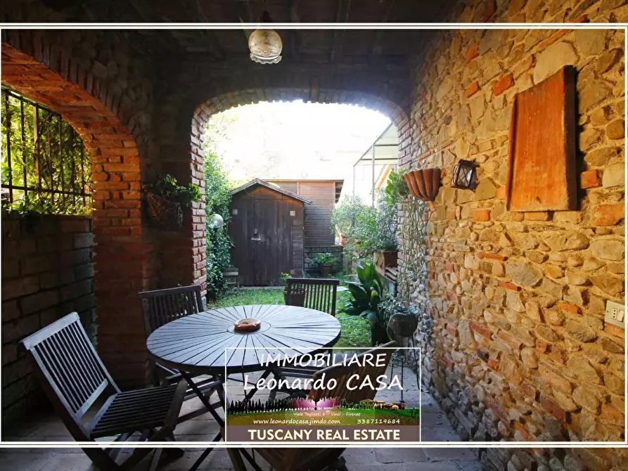 Immagine 1 di Casa colonica in affitto  a Vinci