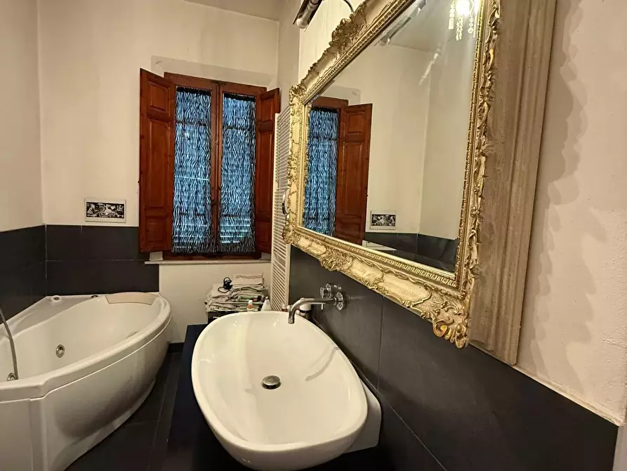 Immagine 25 di Casa bifamiliare in vendita  a Fucecchio