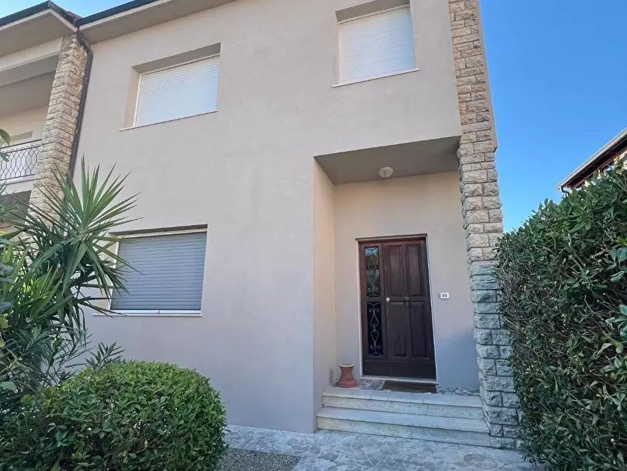 Immagine 1 di Appartamento in affitto  a Calcinaia