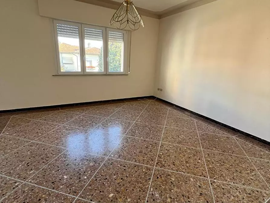 Immagine 11 di Appartamento in affitto  a Calcinaia