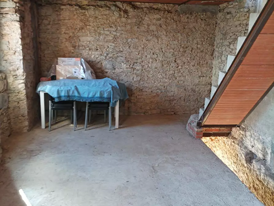 Immagine 9 di Terratetto in vendita  a Castelnuovo Di Garfagnana