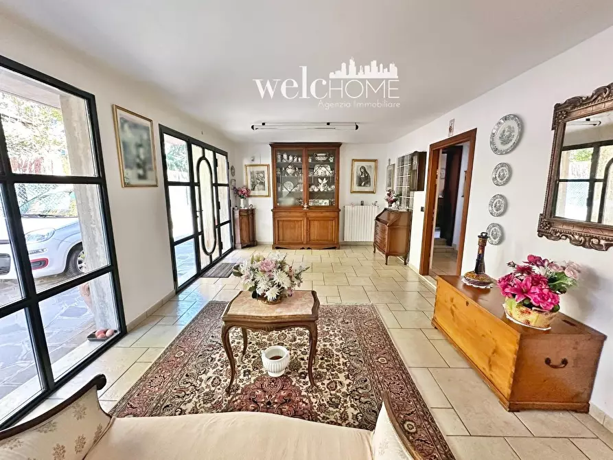 Immagine 22 di Villa in vendita  a Campi Bisenzio