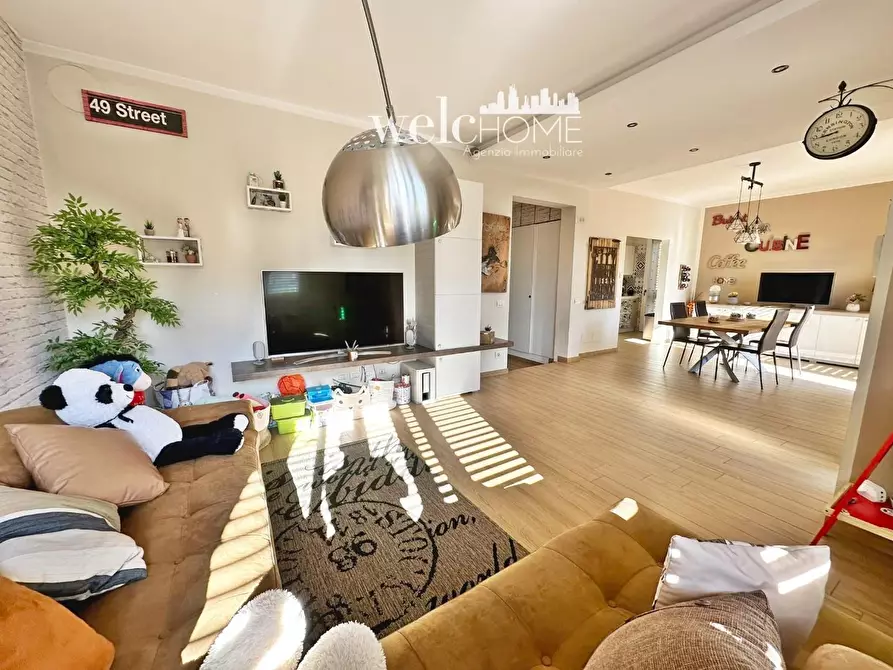 Immagine 7 di Villa in vendita  a Campi Bisenzio