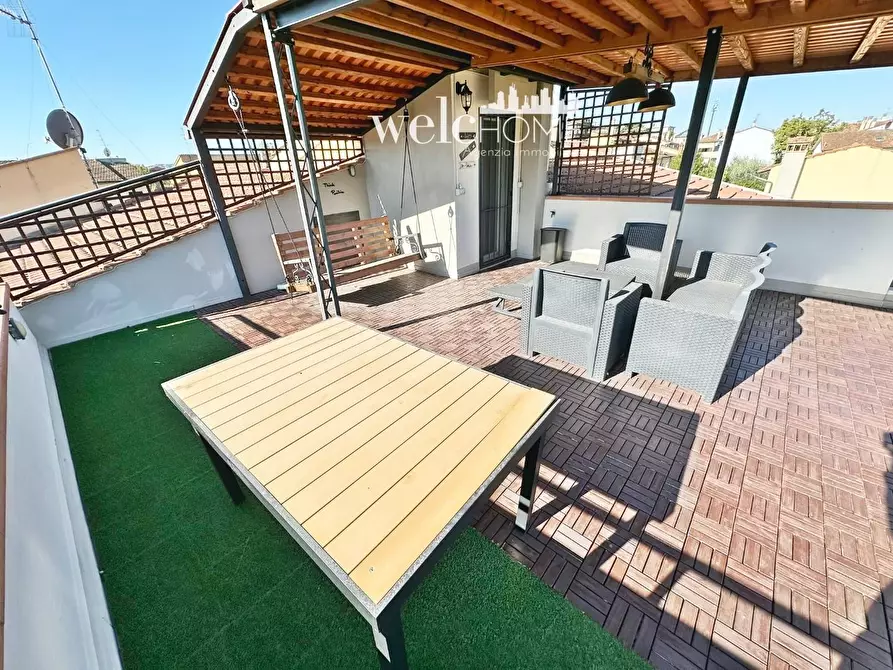 Immagine 32 di Villa in vendita  a Campi Bisenzio