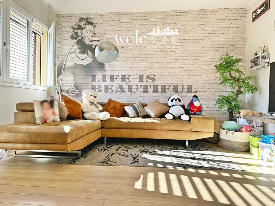 Immagine 5 di Villa in vendita  a Campi Bisenzio