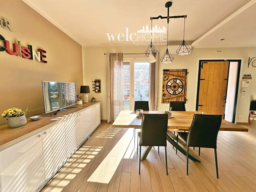 Immagine 49 di Villa in vendita  a Campi Bisenzio