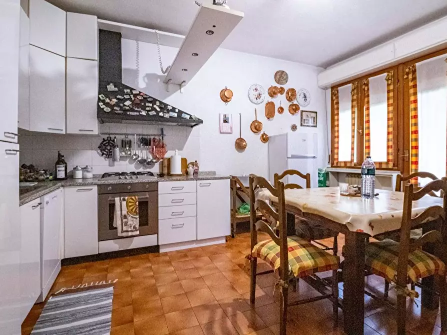 Immagine 3 di Appartamento in vendita  a Pisa