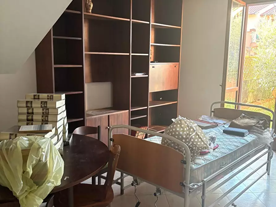 Immagine 2 di Villetta a schiera in affitto  a Cascina