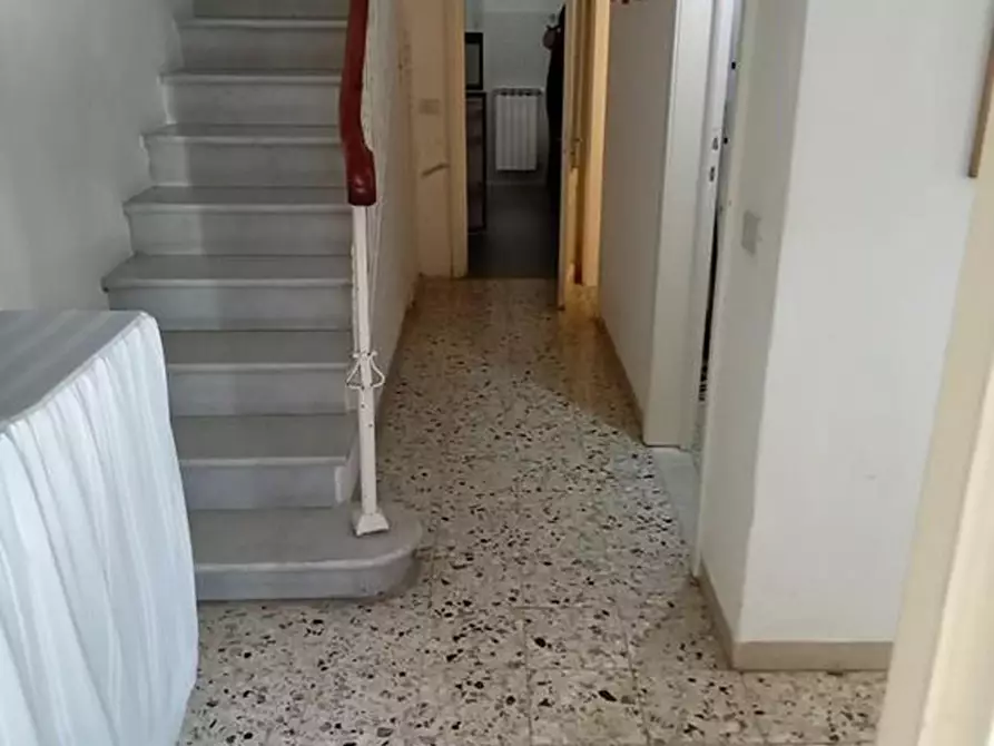 Immagine 9 di Casa bifamiliare in vendita  a Camaiore