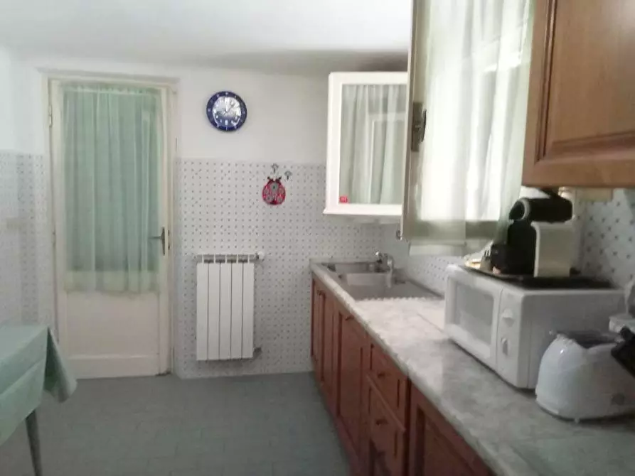 Immagine 6 di Casa bifamiliare in vendita  a Camaiore