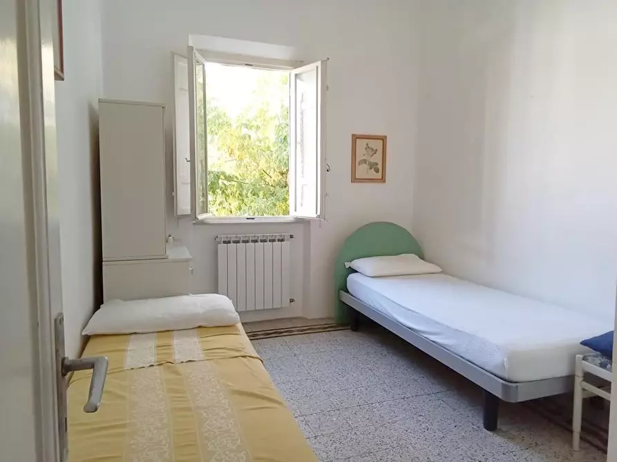 Immagine 19 di Casa bifamiliare in vendita  a Camaiore