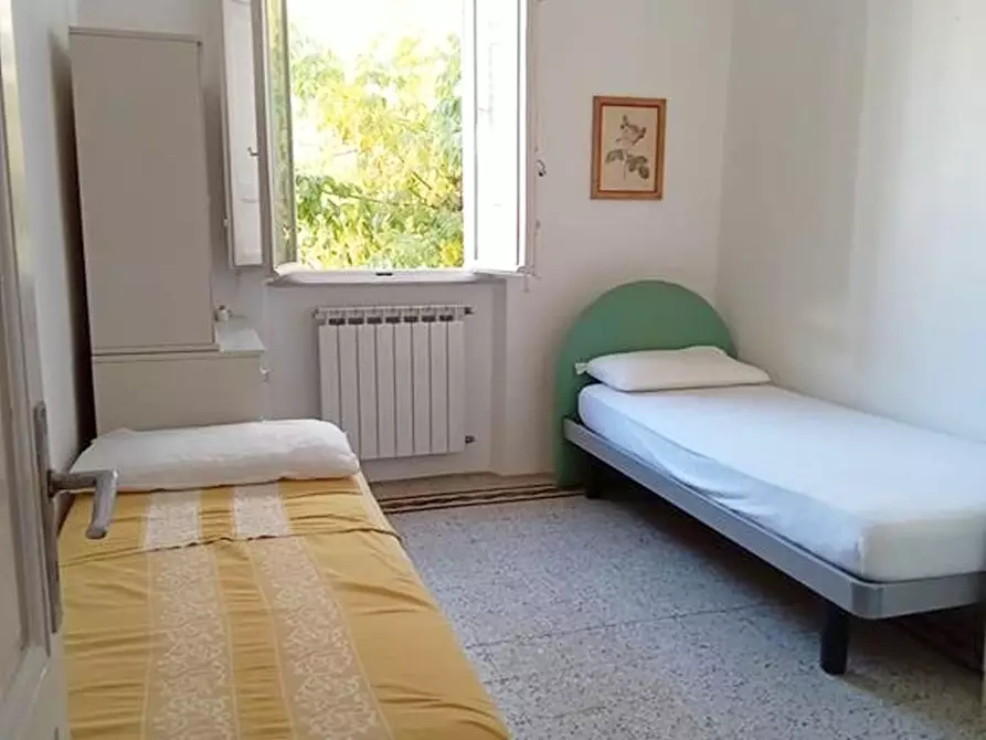 Immagine 17 di Casa bifamiliare in vendita  a Camaiore