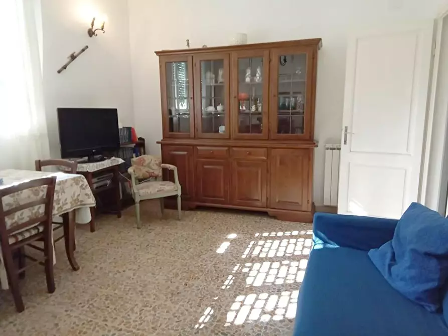 Immagine 3 di Casa bifamiliare in vendita  a Camaiore