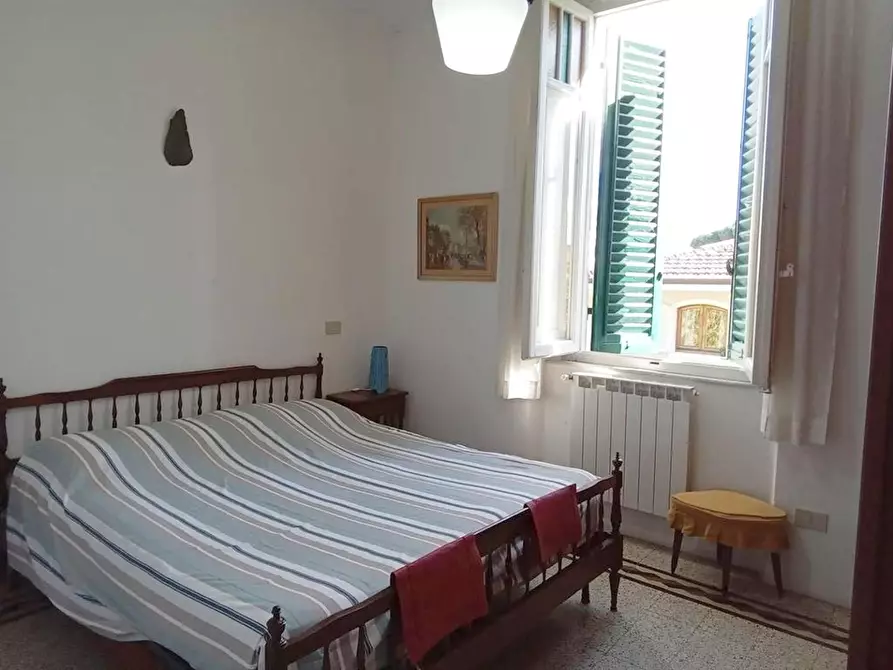 Immagine 22 di Casa bifamiliare in vendita  a Camaiore
