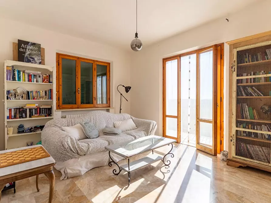 Immagine 20 di Appartamento in vendita  a Vinci