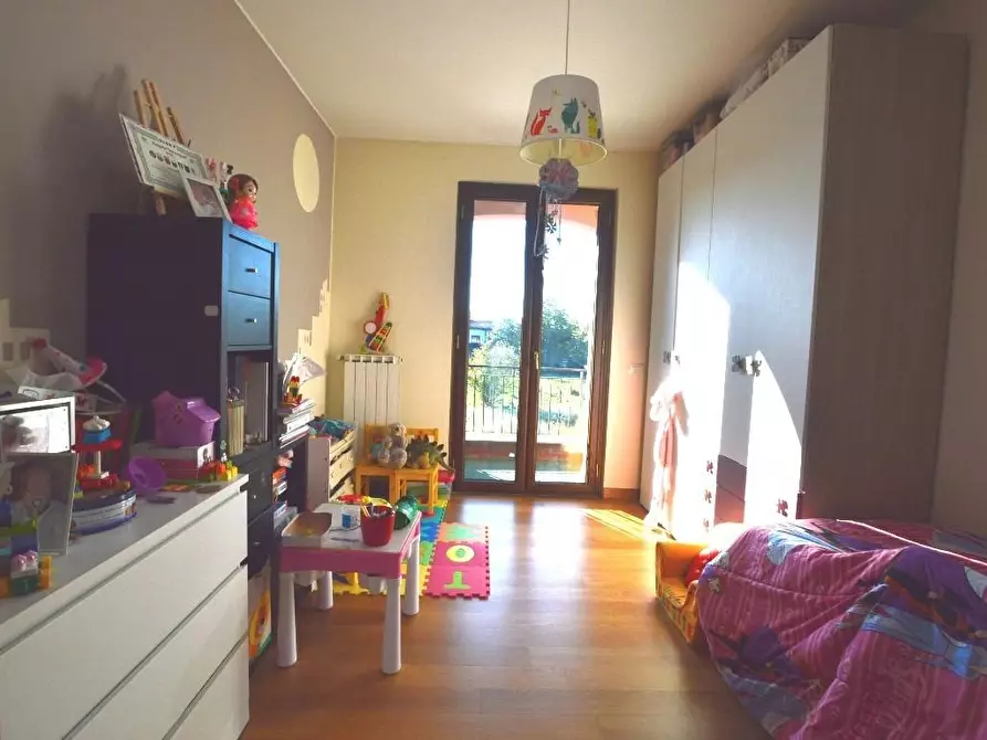 Immagine 10 di Appartamento in vendita  a Lucca