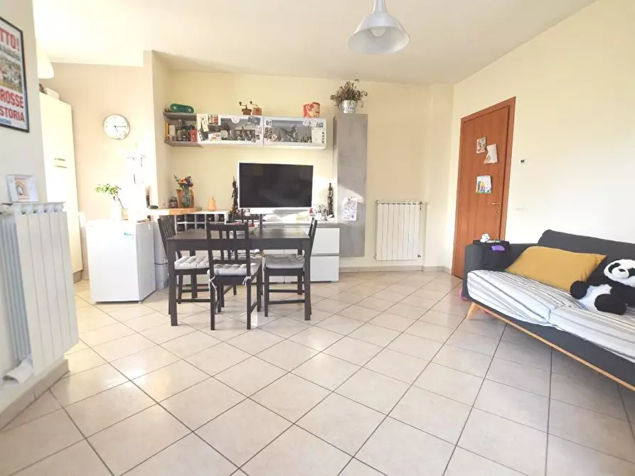 Immagine 6 di Appartamento in vendita  a Lucca