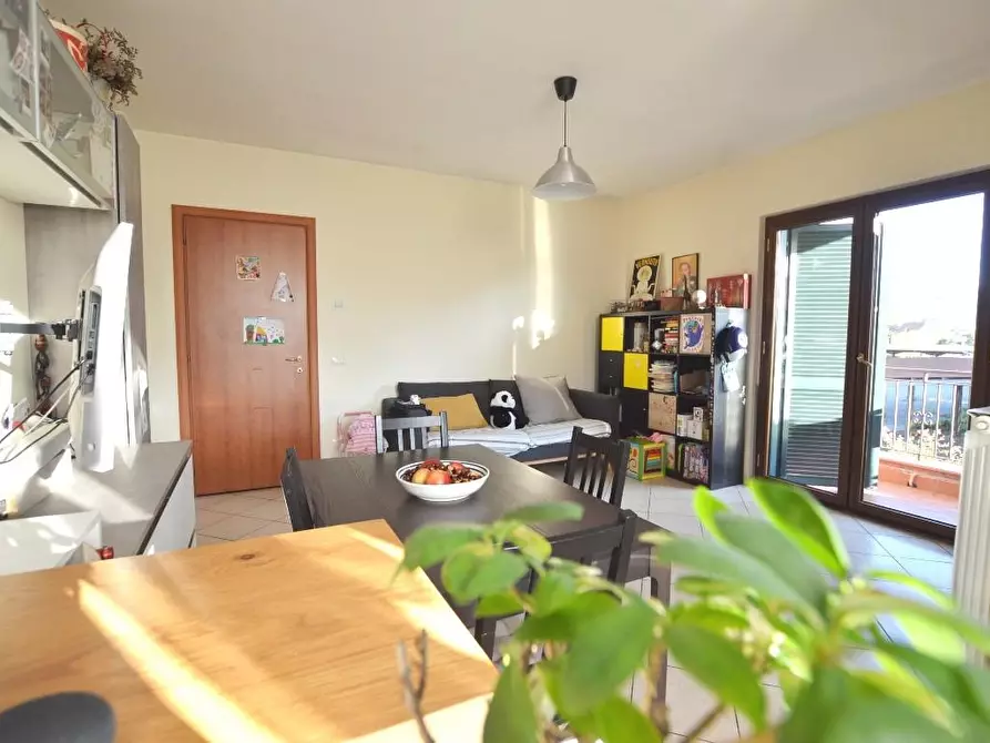 Immagine 4 di Appartamento in vendita  a Lucca