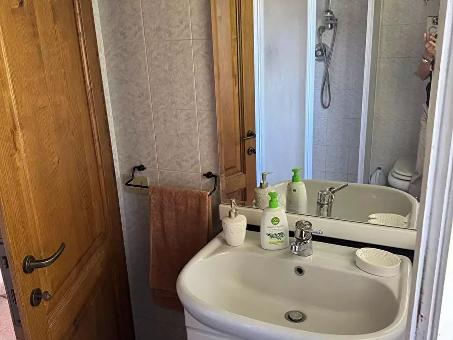 Immagine 18 di Casa indipendente in vendita  a Monticiano