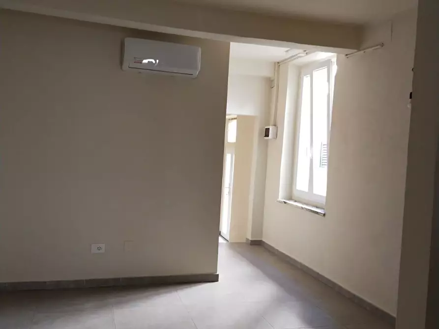 Immagine 8 di Locale commerciale in affitto  a Poggio A Caiano