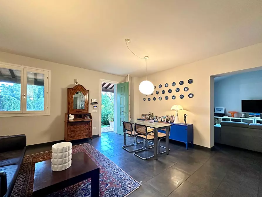 Immagine 8 di Casa bifamiliare in vendita  a Lucca