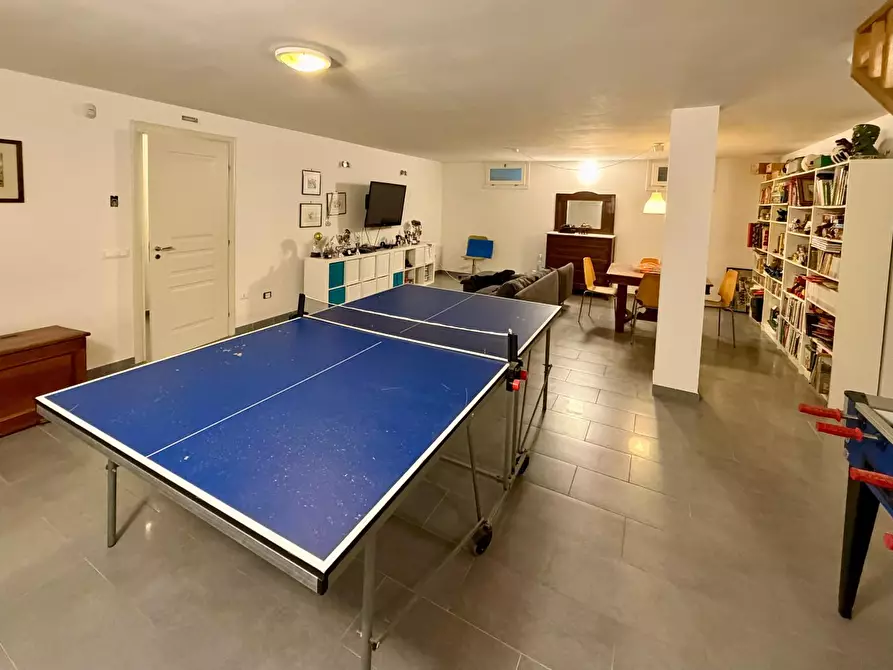 Immagine 22 di Casa bifamiliare in vendita  a Lucca