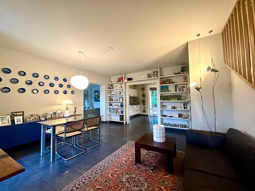 Immagine 6 di Casa bifamiliare in vendita  a Lucca