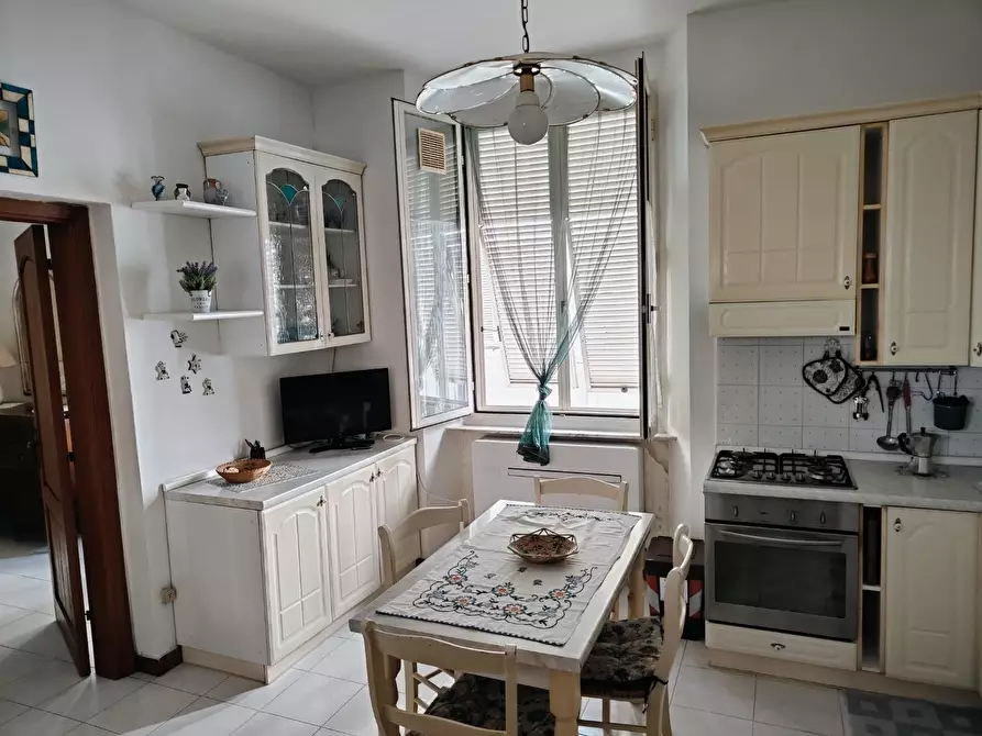 Immagine 1 di Appartamento in affitto  a Livorno