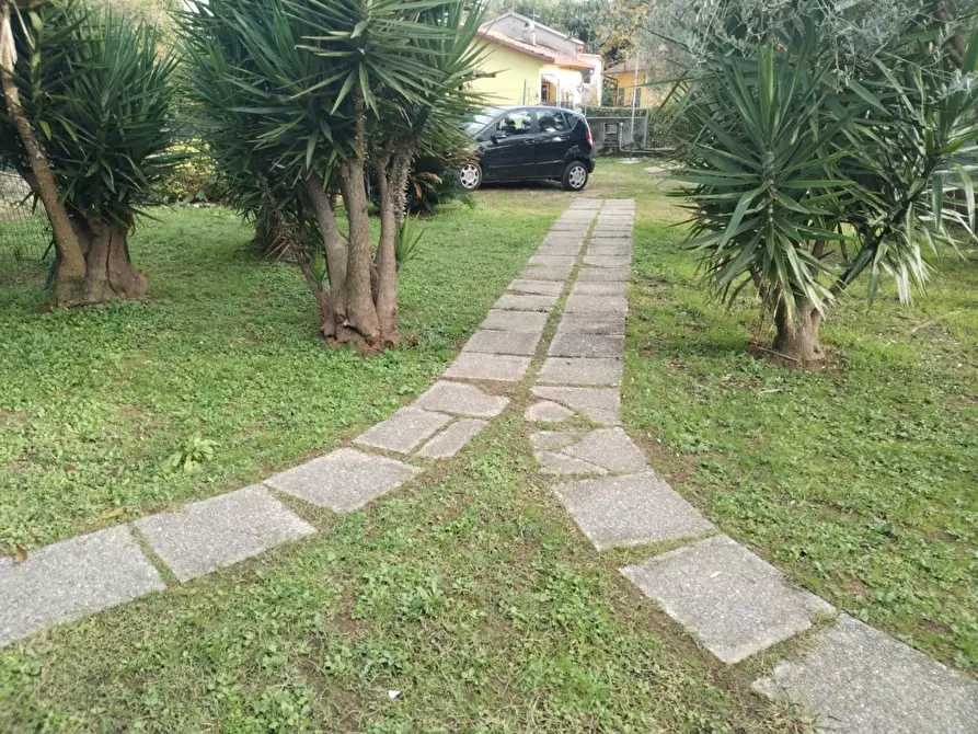 Immagine 6 di Casa indipendente in vendita  a Massa