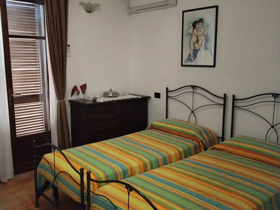 Immagine 12 di Casa indipendente in vendita  a Massa