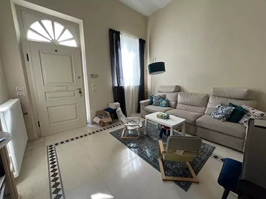 Immagine 5 di Villetta a schiera in vendita  a Viareggio