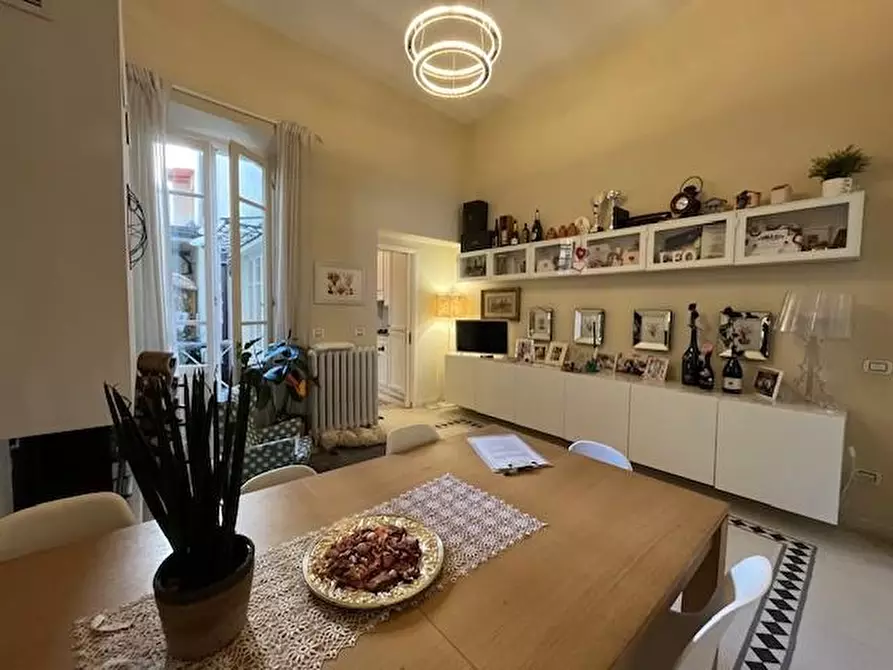 Immagine 2 di Villetta a schiera in vendita  a Viareggio