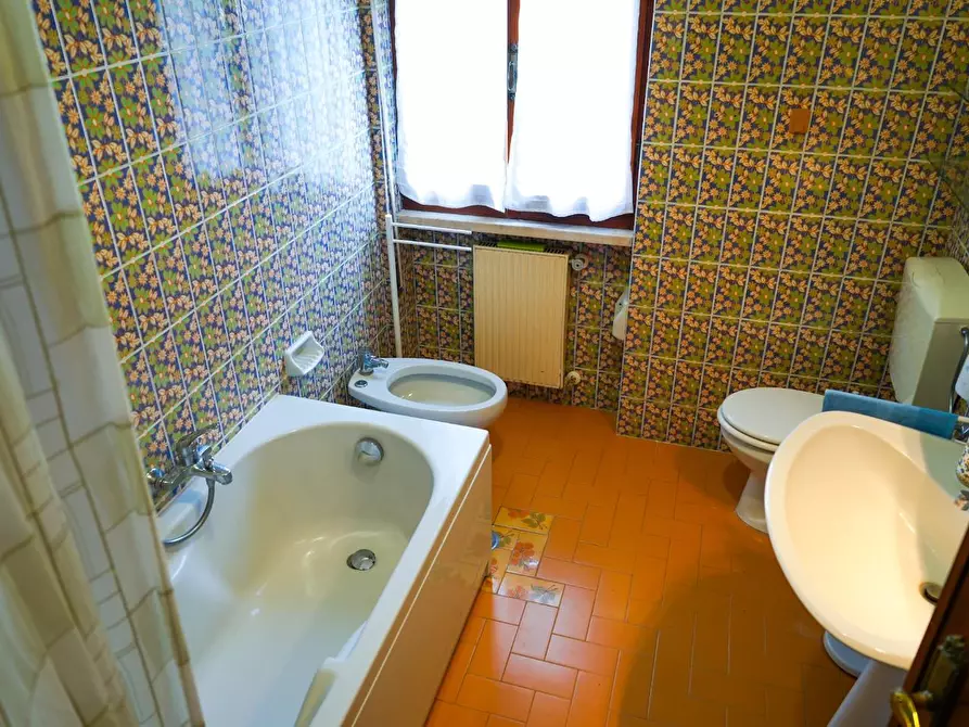 Immagine 34 di Appartamento in vendita  a Massa