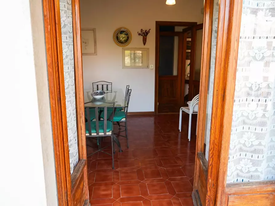 Immagine 21 di Appartamento in vendita  a Massa